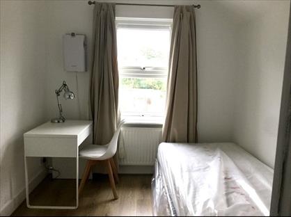 Room in a Shared House, Vendale Villas, TW14