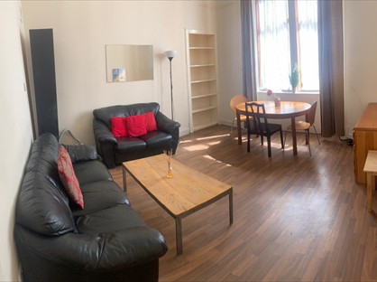 3 Bed Flat, Hill Street, G3