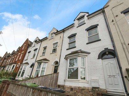 2 Bed Terraced House, Pavilion Place, EX2