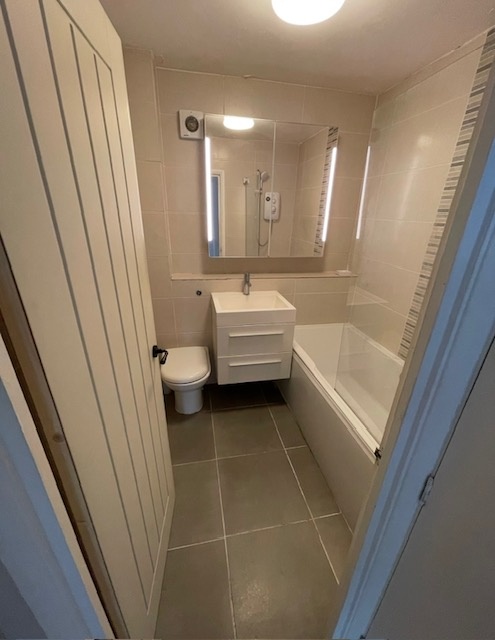 2 Bed Flat, Rose Kiln Lane, RG1, N1 7GU