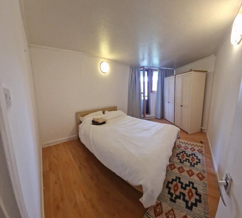 London - 2 Bed Flat, Ashburnham Tower, SW10 - To Rent Now for £2,200.00 p/m