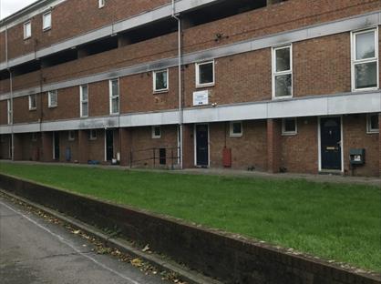 Room in a Shared Flat, Heston Grange, TW5