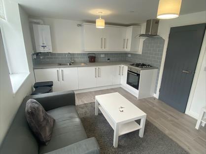 1 Bed Flat, Maindy, CF14