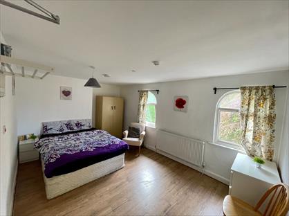 Room in a Shared House, Wolverhampton Street, DY1