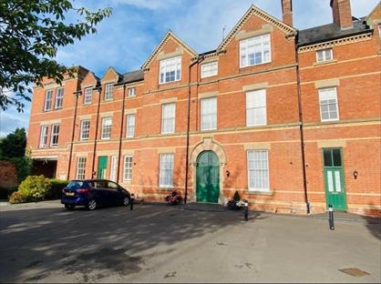 2 Bed Flat, Brook House, DE65