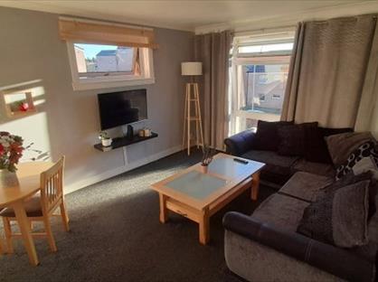 2 Bed Flat, Yarrow Terrace, DD2