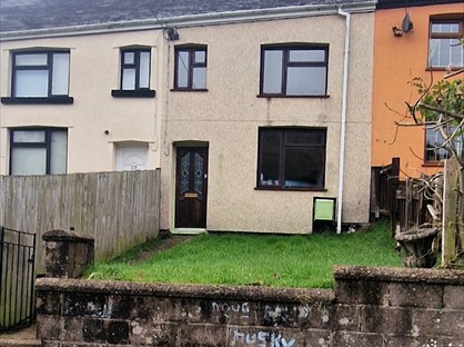 3 Bed Terraced House, Penrhyn Terrace, NP24