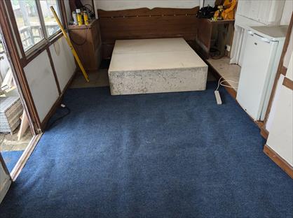 1 Bed Flat, Longfield Farm, RH6