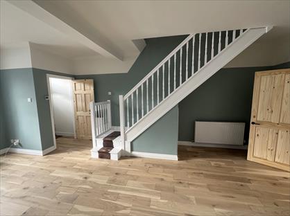 3 Bed Terraced House, Queens Road, NP24