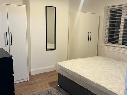 Room in a Shared House, Addington Road, CR2