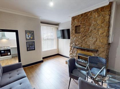 Room in a Shared House, Park Street, M27