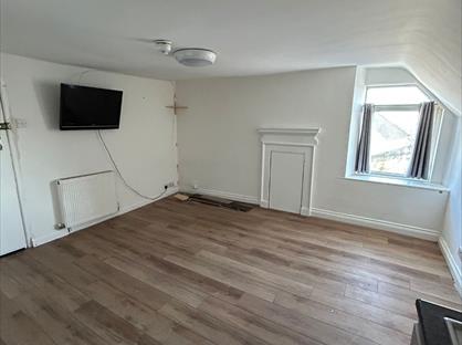 Studio Flat, Fore Street, TA20