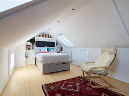 Room in a Shared House, London, W12