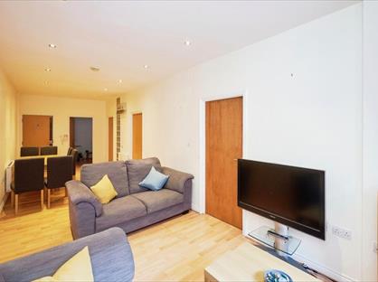 Room in a Shared Flat, Boxworks, B1