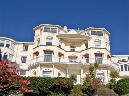 1 Bed Flat, Bayfort Mansions, TQ2