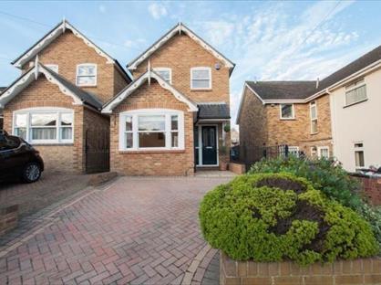 3 Bed Detached House, Princes Road, IG9