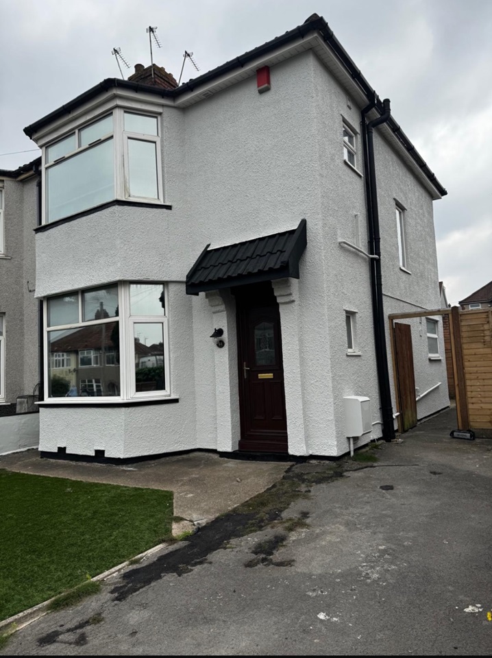 4 Bed Semi-Detached House, Wades Road, BS34, N1 7GU