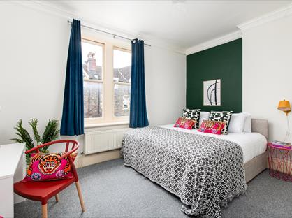 2 Bed Flat, Manilla Road, BS8