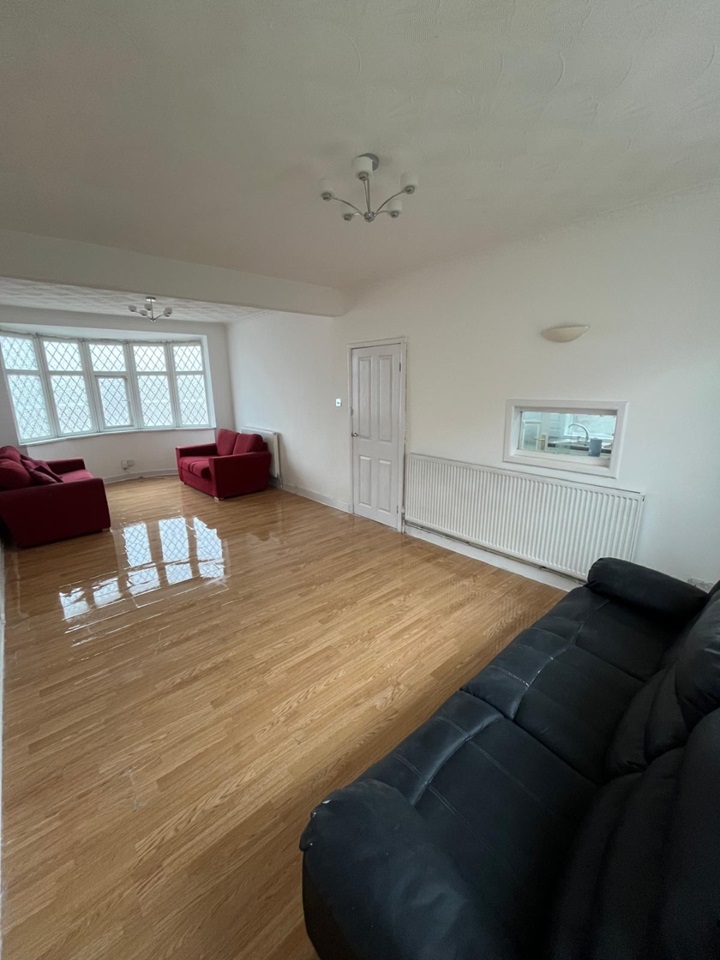 Additional image 8 of 3 Bed Detached House, Wyvern Avenue, LE4, N1 7GU