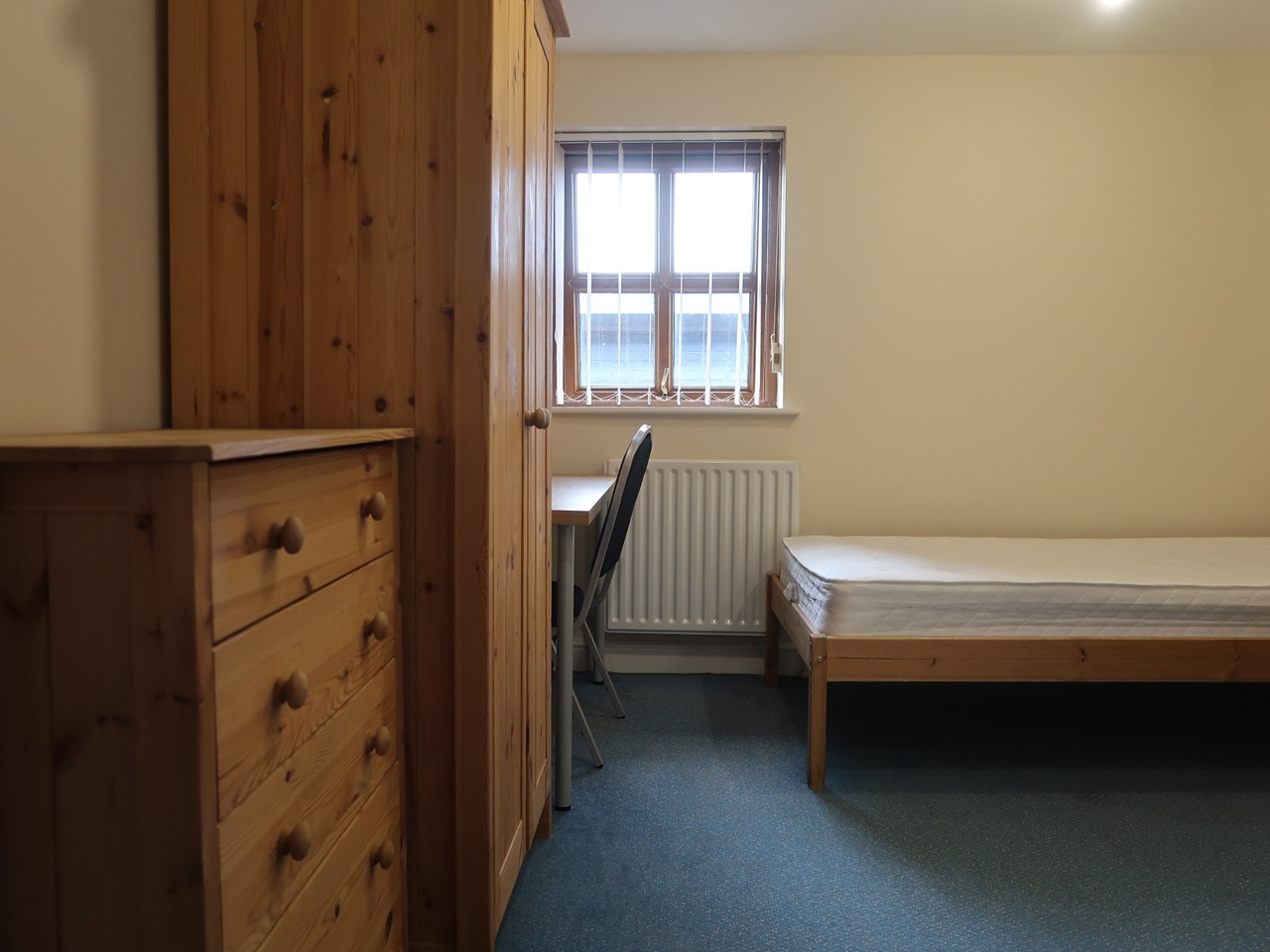 Room in a Shared Flat, Brook Drive, S3 photo 2