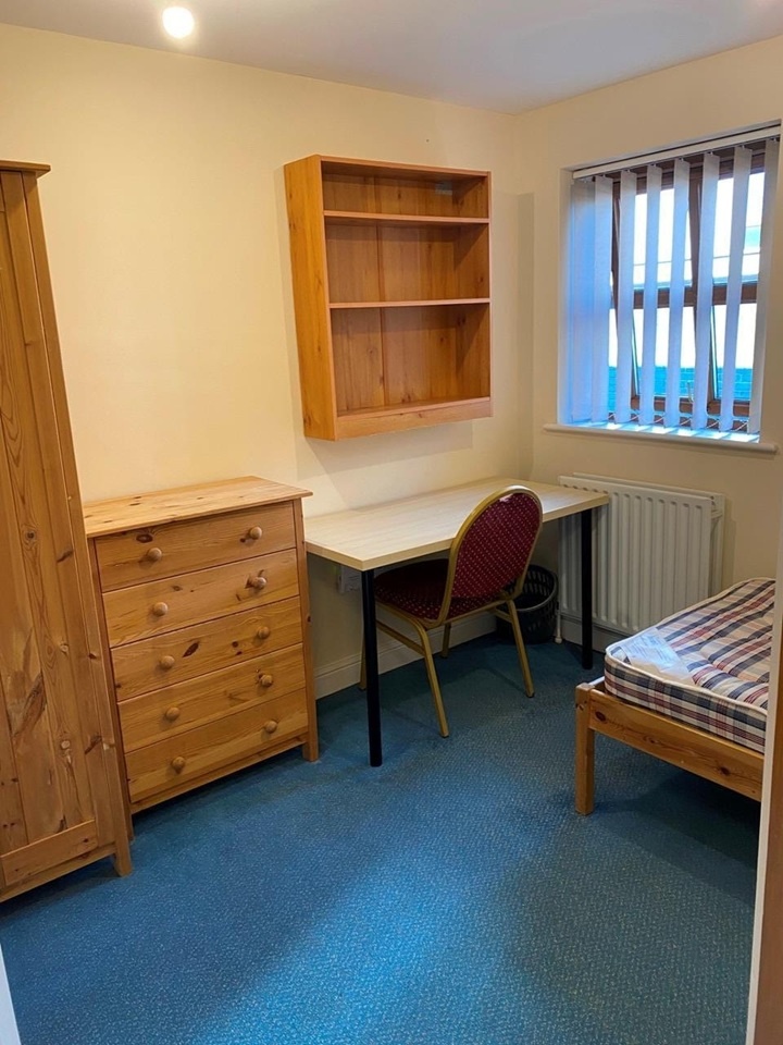 Room in a Shared Flat, Brook Drive, S3 photo 4