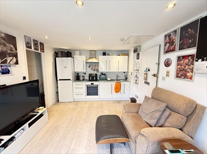 1 Bed Flat, Mill Court, E10
