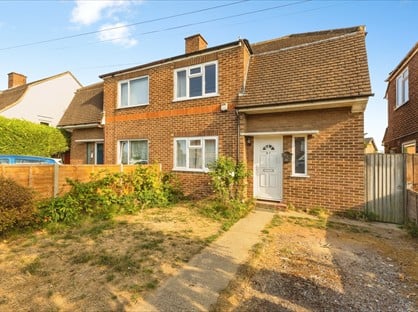 4 Bed Semi-Detached House, Greenfields Road, RG2
