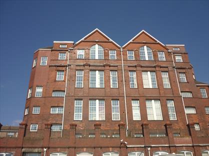 1 Bed Flat, Kilvey Terrace, SA1