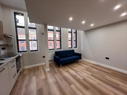 1 Bed Flat, The Headrow, LS1