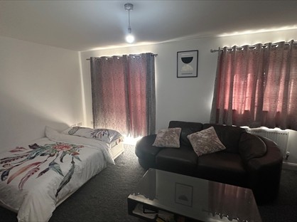 Room in a Shared House, Amport Walk, M40