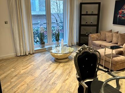 2 Bed Flat, Bute Crescent, CF10