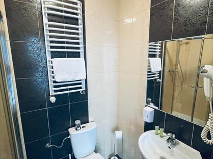 2 Bed Detached House, Hazelwood Road, BD9