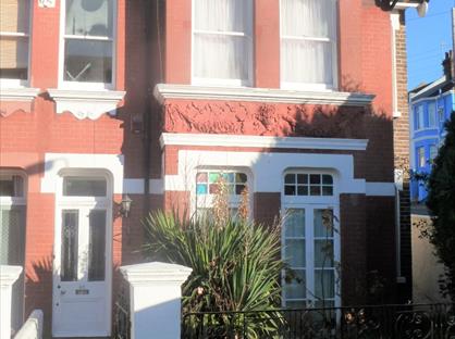 6 Bed Semi-Detached House, Hartington Road, BN2