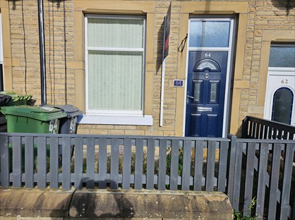 2 Bed Terraced House, Lightcliffe Road, HD4