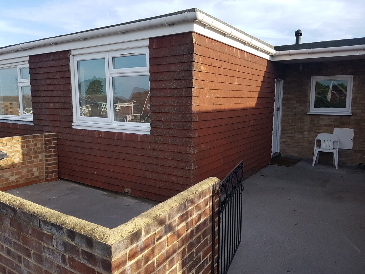 Istead Rise - 2 Bed Flat, Istead Rise, DA13 - To Rent Now for £1,250.00 p/m