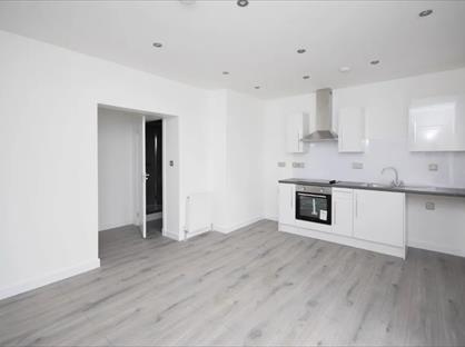 1 Bed Flat, Green Street, DD8