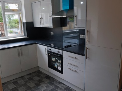 2 Bed End Terrace, High Street, S21