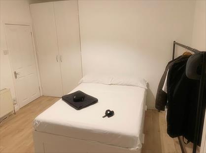 Room in a Shared Flat, Bulstrode Road, TW3