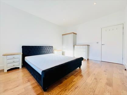 2 Bed Flat, Bermondsey Wall East, SE16