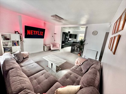 2 Bed Flat, Lower Tweedale Street, OL11