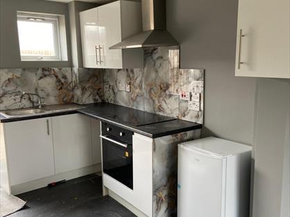 Studio Flat, Clifton Road, LU6