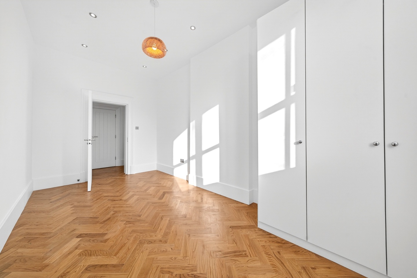 Additional image 8 of 4 Bed Flat, Egerton Court, SW7, N1 7GU