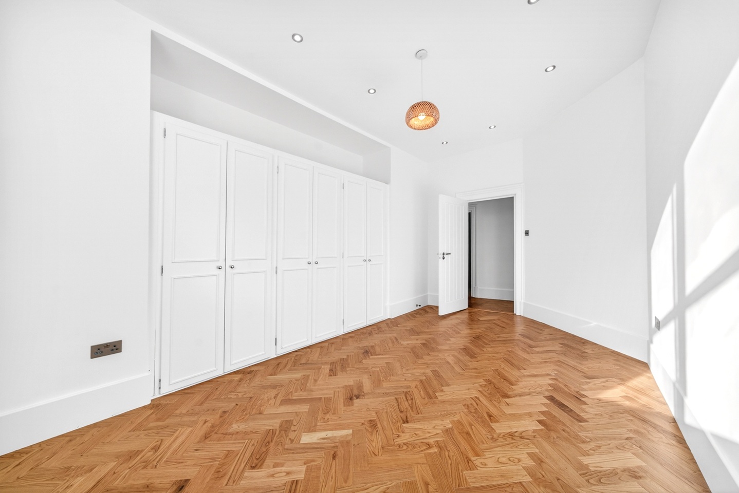 Additional image 10 of 4 Bed Flat, Egerton Court, SW7, N1 7GU