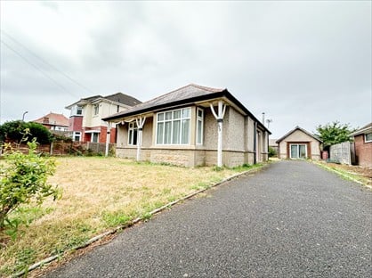 4 Bed Detached House, Redhill Drive, BH10