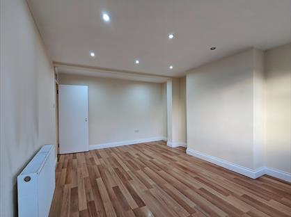 3 Bed Flat, Georgian House, N16