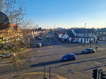 1 Bed Flat, Staines Road, TW14