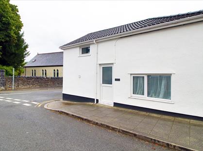 2 Bed Detached House, Station Road, CF44