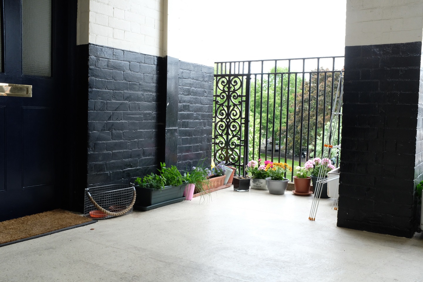 1 Bed Flat, Cressy House, E1 photo 2