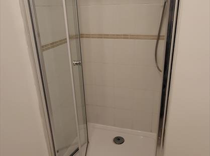 Room in a Shared House, The Shrave, GU34