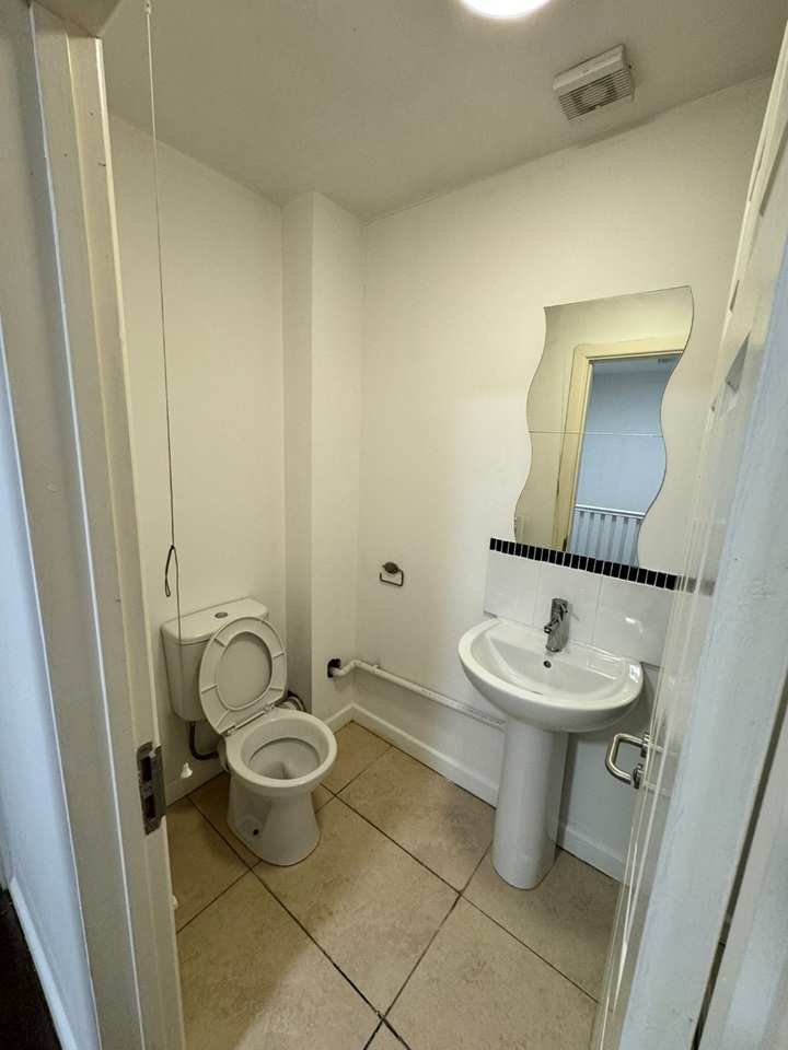 Additional image 6 of Room in a Shared Flat, Hearsall Lane, CV5, N1 7GU